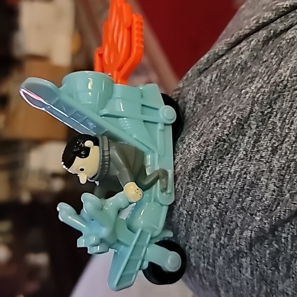 Macdonald Happy Meal Toys Minions  - Gru’s Rocket Ride